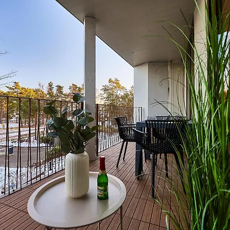 Golden Hour Apartments- Loft H 104 Svinoústí