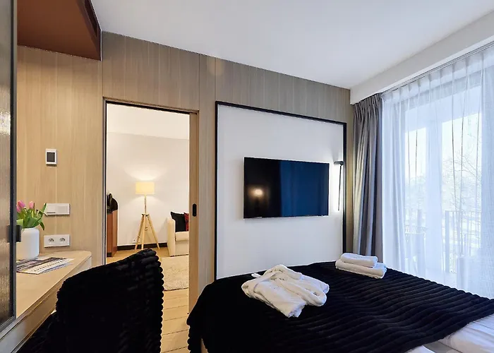 Golden Hour Apartments- Loft H 104 *