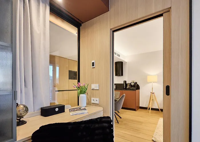 Golden Hour Apartments- Loft H 104 * Świnoujście