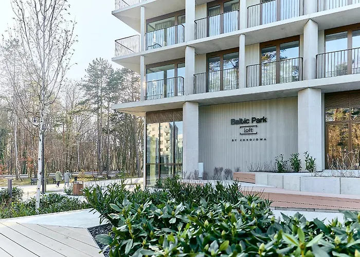 Golden Hour Apartments- Loft H 104 *